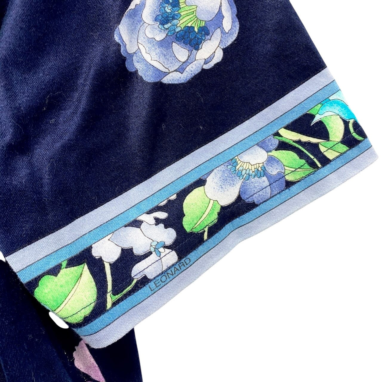 2c29 LEONARD FASHION レオナール 半袖Tシャツ カットソー 美しい花柄プリント レディース 女性服 L ネイビー コットン100％u02t
