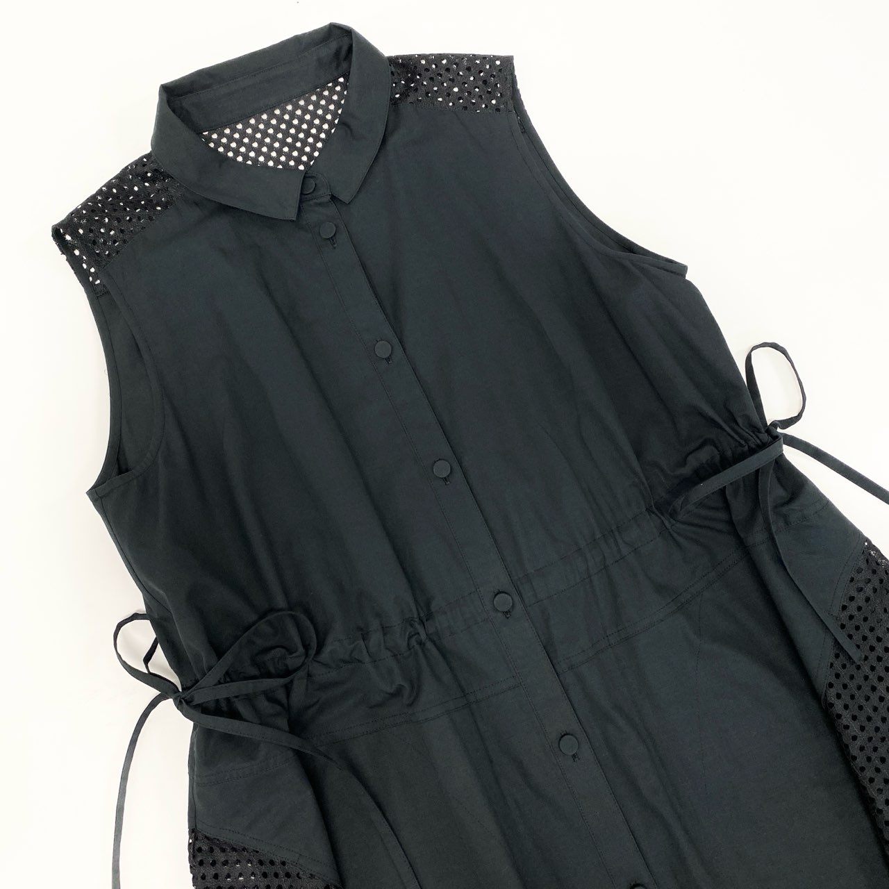 18k20 TOKUKO 1er VOL トクコプルミエヴォル ノースリーブシャツワンピース ロングシャツ カットワークレース サイドリボン コットンリネン レディース 女性用 9 ブラックu02t