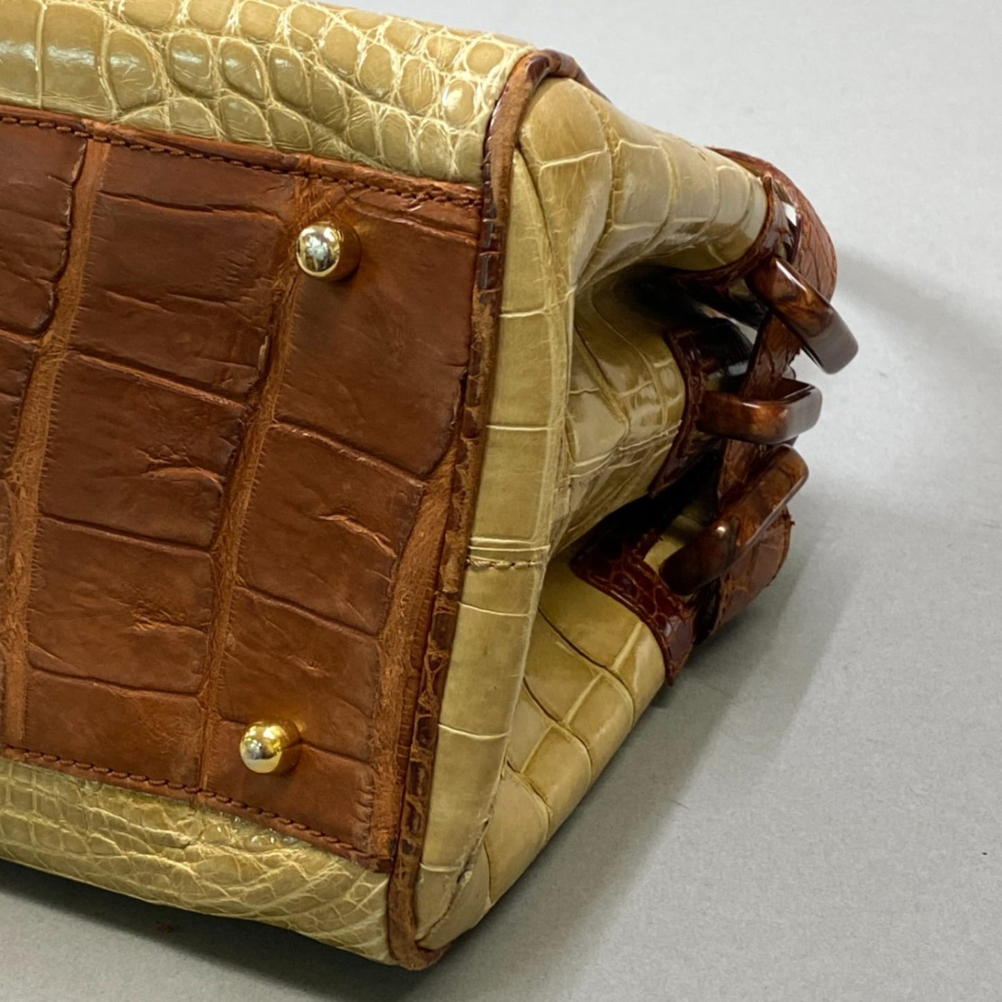 AL10 NICO MARTELLI ニコマルテリ シャイニングクロコ クロコバッグ トートバッグ ハンドバッグ ベージュ ブラウン レディースk02i