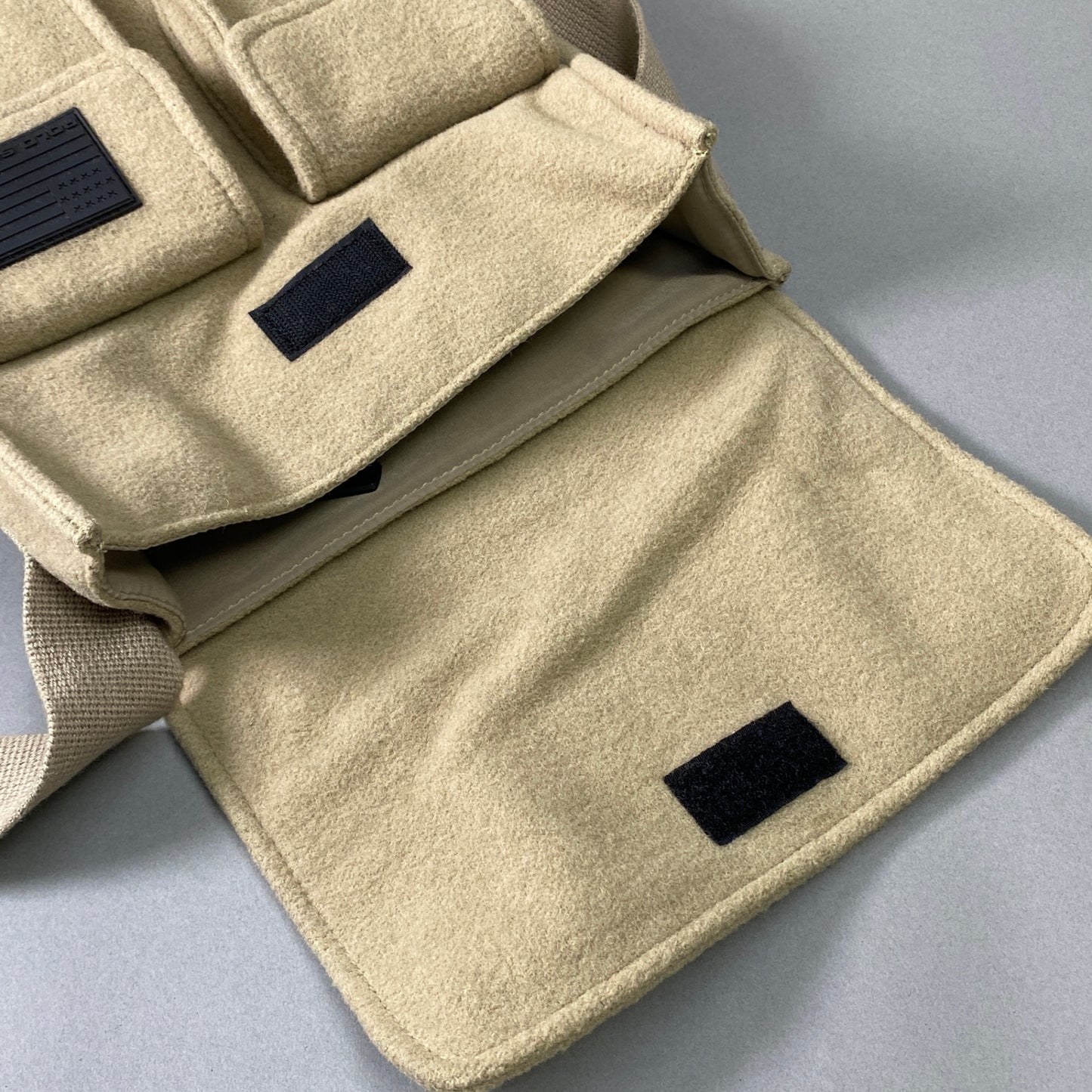 Ci10 《美品》 POLO SPORT ポロスポーツ RALPH LAUREN ラルフローレン ミリタリーショルダーバッグ カーキ Military Shoulder Bag 鞄 カバンt18r