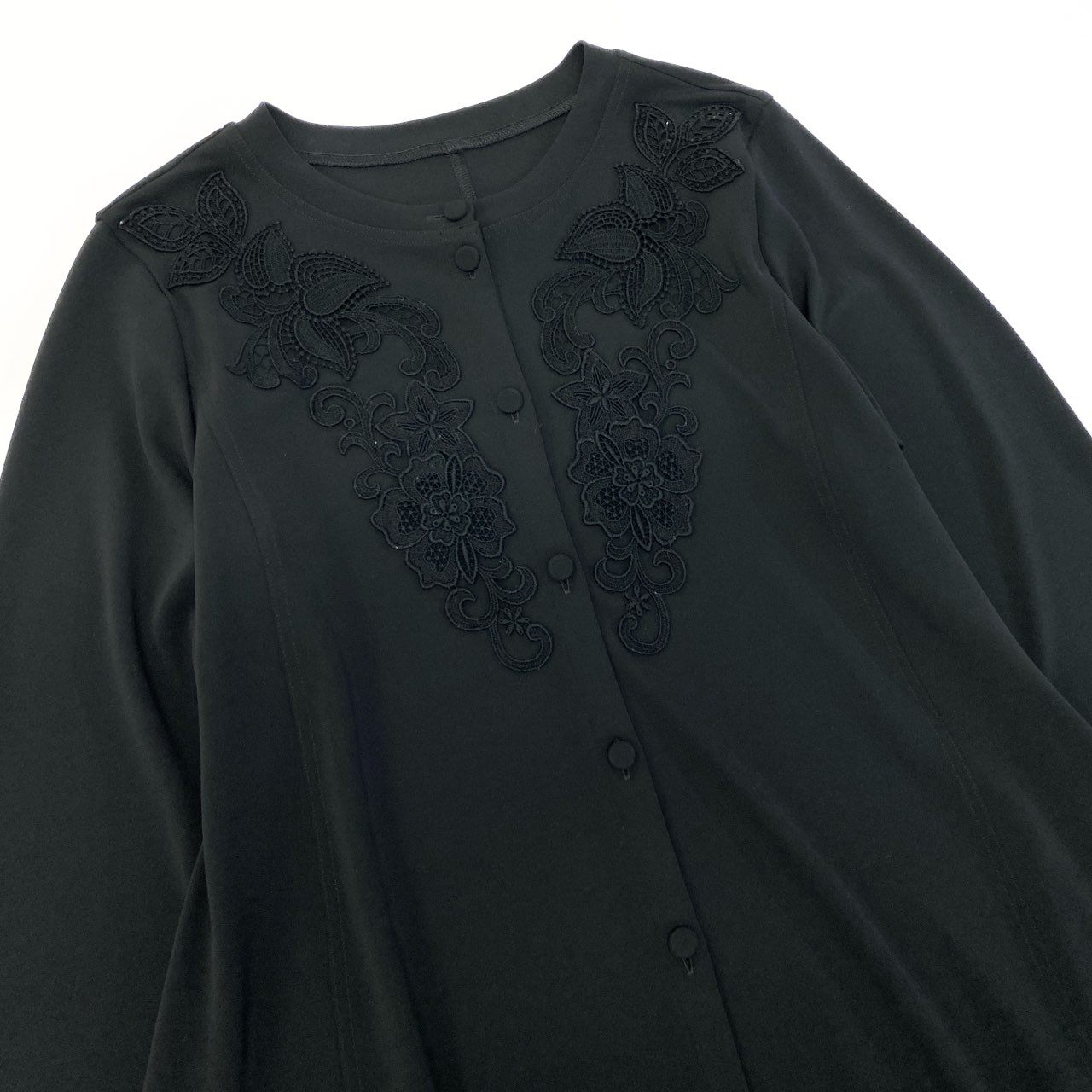 5c5 TOKUKO 1er VOL トクコプルミエヴォル ロングカーディガン 長袖 花柄レース くるみボタン ストレッチ レディース 女性服 サイズ9 ブラックu02t