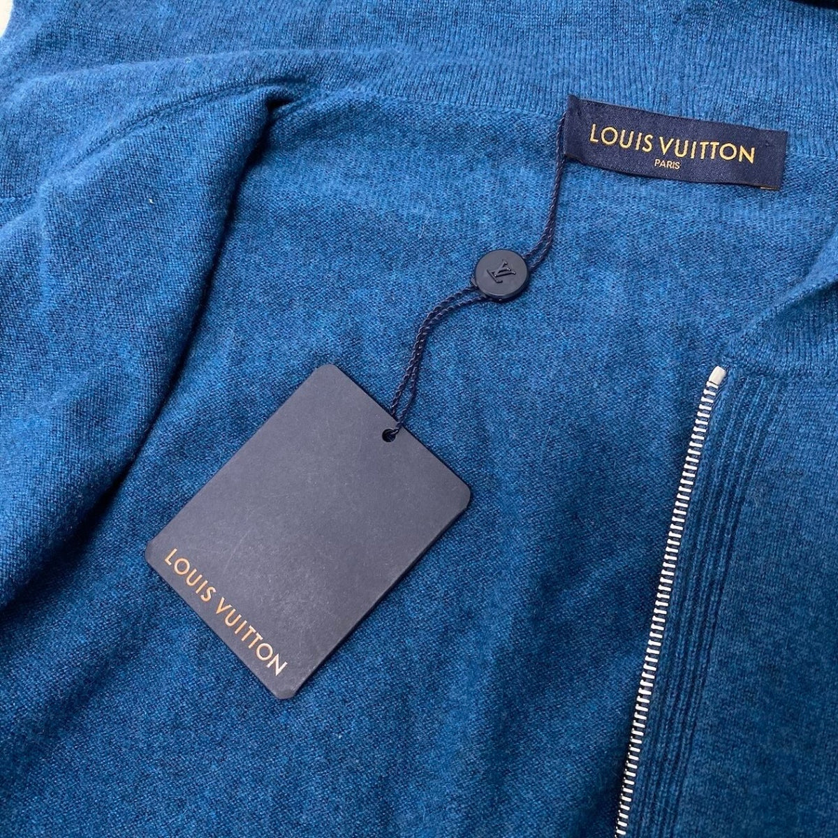 47j16 【未使用】 LOUIS VUITTON ルイヴィトン 2018年 カシミヤ ジップアップパーカー KC7 HAN45W サイズXL ブルー カシミヤ100％ メンズu02t