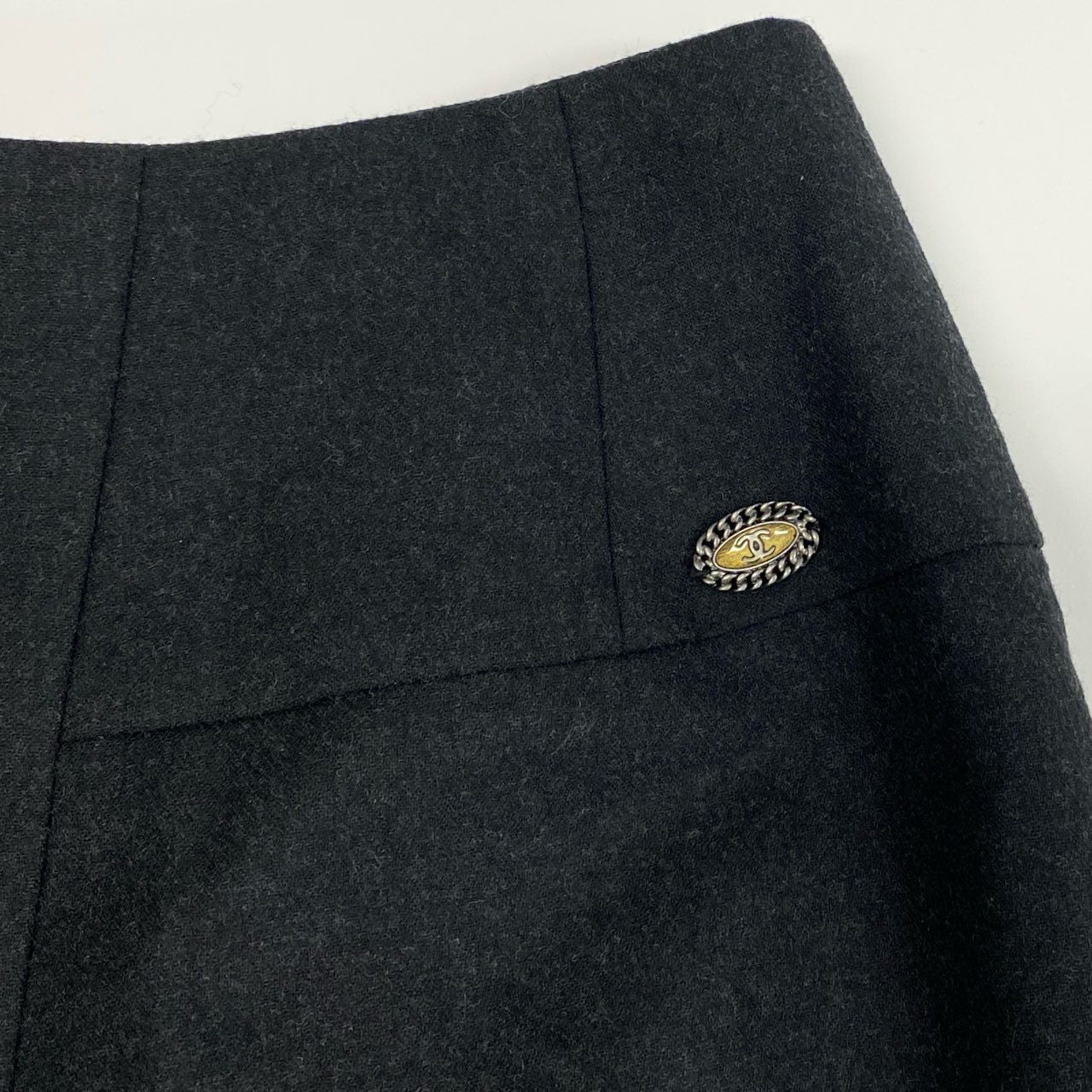 41i26 《美品》 CHANEL シャネル タックギャザースカート タイトスカート ココマーク P33932V24565 サイズ34 ダークグレー ウール レディースu02t