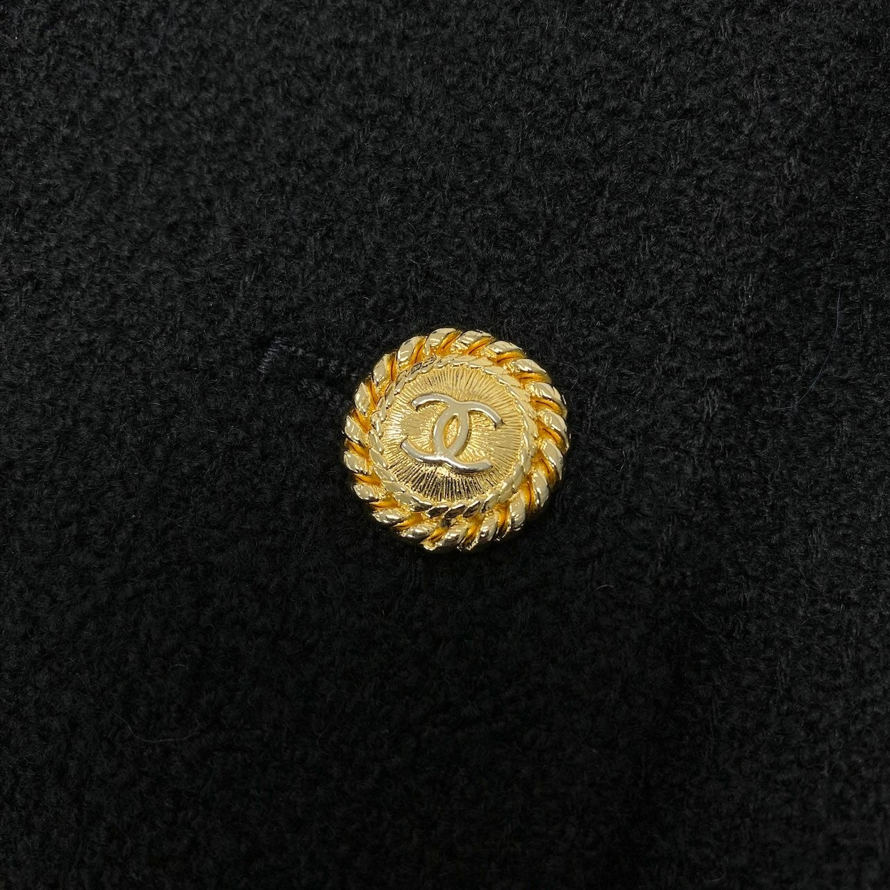 C CHANEL シャネル ヴィンテージ 90S ツイードスカートセットアップ ジャケット スカート ココマーク 金ボタン 20662 36サイズ ブラック レディース 女性用nu1