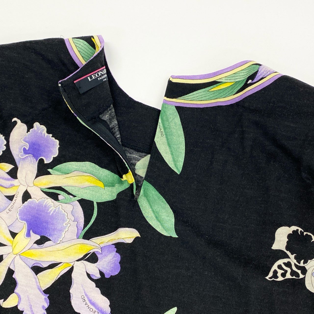 76k21 LEONARD FASHION レオナール ロングスリーブ カットソー クルーネックTシャツ 美しい花柄プリント レディース 女性用 M ブラック ウールシルクu02t