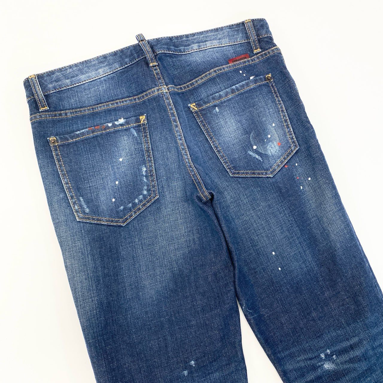 85a16 【美品】 DSQUARED2 ディースクエアード Hockney jean デニムパンツ ペイント クラッシュ加工 テーパードジーンズ メンズ 紳士服 S72LA0691 S30144 40 インディゴo07t