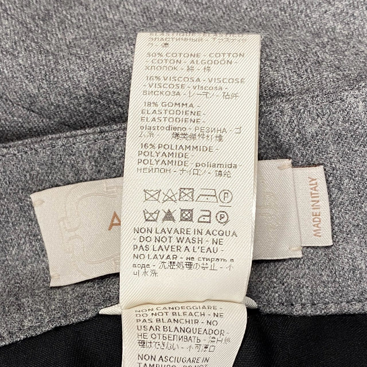 26j24 《美品》AGNONA アニオナ スラックス テーパードパンツ ウールパンツ ボトム T70218 36サイズ グレー レディースu02t