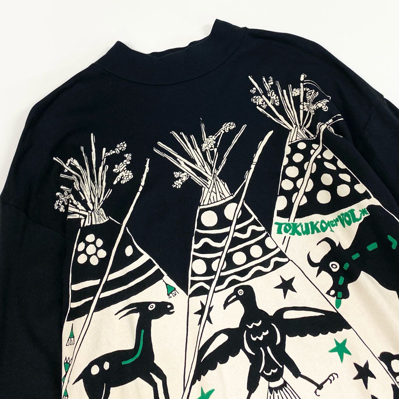 33b27 TOKUKO 1er VOL TOKUKO モックネック チュニックワンピース ロングスリーブ アニマルプリント レディース 女性服 ブラックu02t