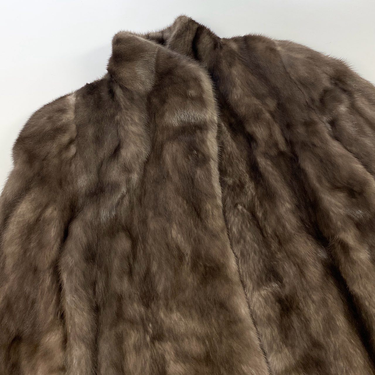 23L1 AMERICAN FUR AWARDS アメリカンファーアワード 4つ星 ブルーアイリス ミンク セミロングコート グレージュ 最高級本毛皮 MINK FURt18r
