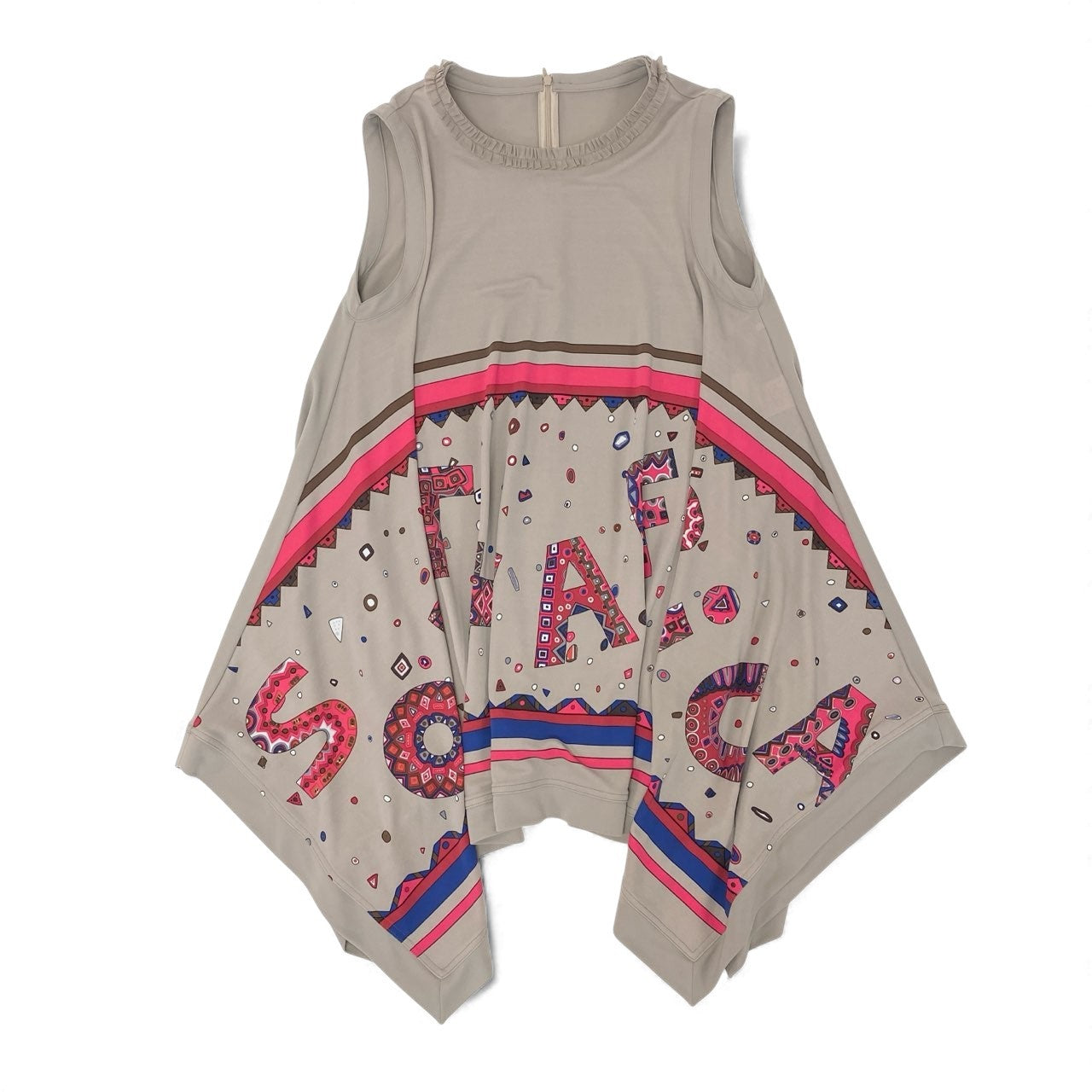 26k27 TOKUKO1er VOL トクコプルミエヴォル ノースリーブワンピース フレアワンピース 襟フリル アルファベットプリント レディース 女性用 9 ベージュ系u02t