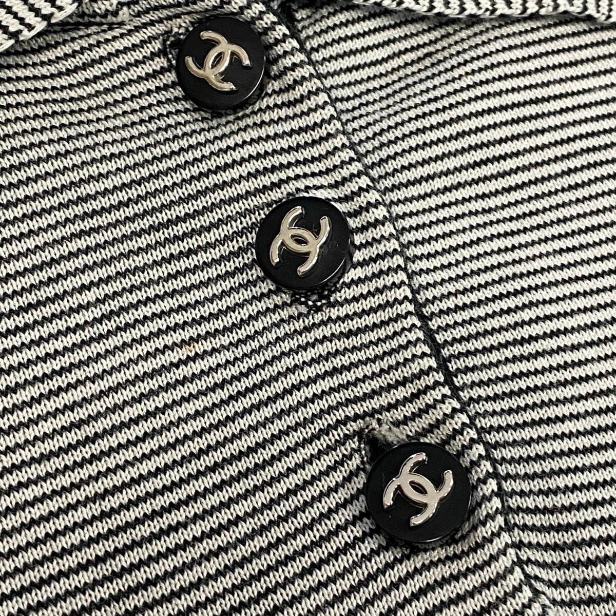 Ce29 CHANEL BOUTIQUE シャネル 1997年 ココマークボタン 半袖ポロシャツ ボーダー P08624 サイズ38 ブラック ホワイト コットン100％ レディース 女性服ta1