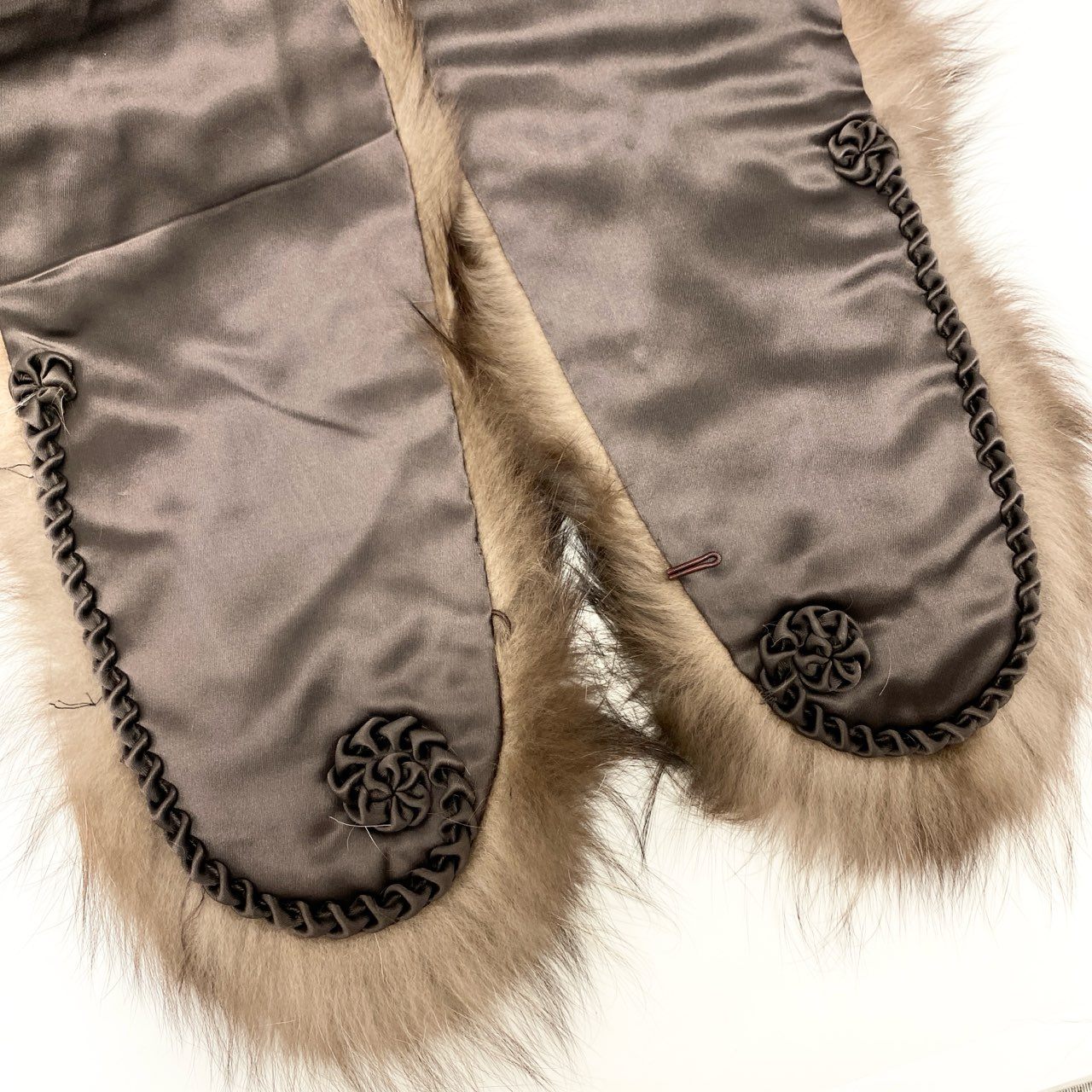 86j23 最高級毛皮 シルバーフォックス 毛皮マフラー ティペット 衿巻き ブラウン系 フォックスファー レディース ボリューム◎u02t