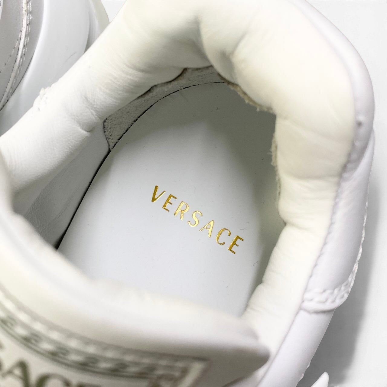 ⅾ2《美品》定価11万 VERSACE ヴェルサーチ オディッセア メデューサ 3D スニーカー サイズ36 ホワイト シューズt18r