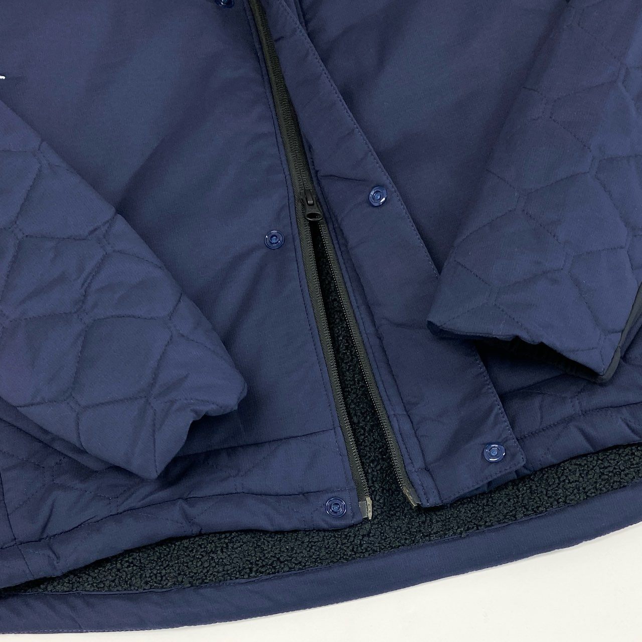 84i10-6《未使用品》タグ付 OAKLEY オークリー UNEVEN PUFF JACKET 3.0 中綿2wayジャケット ベスト ゴルフウェア アウター ロゴ刺繍 大きいサイズ FOA402870 2XL ネイビー メンズk02i