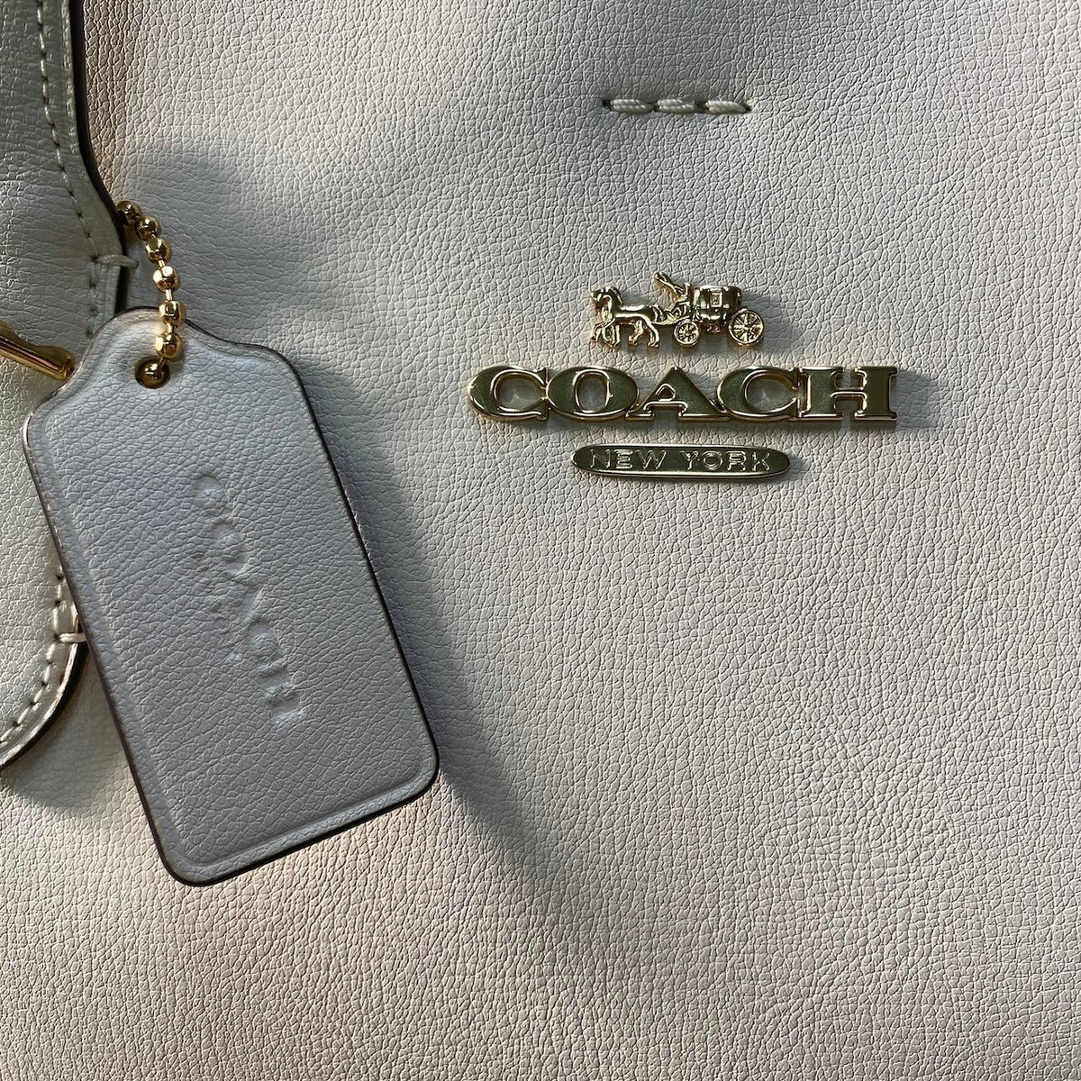 i14 COACH コーチ アベニュー キャリーオール 2Way トートバッグ Avenue Carryall 2-Way Tote Bag F48733 ホワイト ストラップ付t18r
