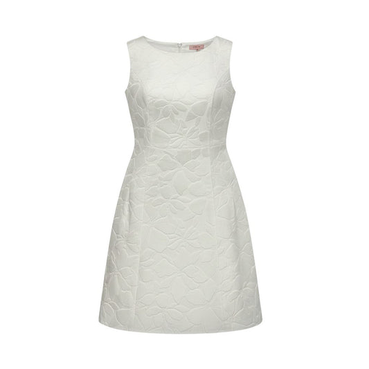 40k26 《美品》 TOCCA トッカ ノースリーブワンピース Aラインワンピース 花柄 立体 ストレッチ レディース 女性用 0 ホワイトo07t