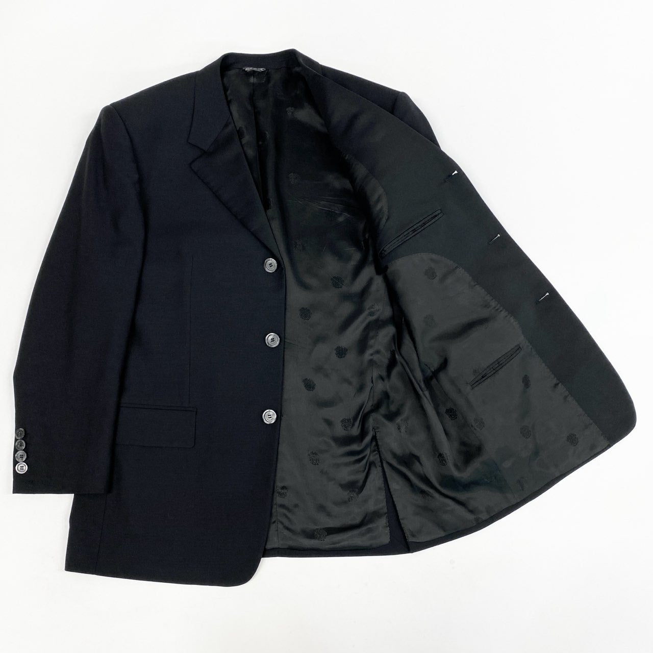 52l24 GIANNI VERSACE ジャンニ ヴェルサーチ タキシード セットアップ スーツ ジャケット パンツ 裏地総柄 50サイズ ブラック メンズo07t