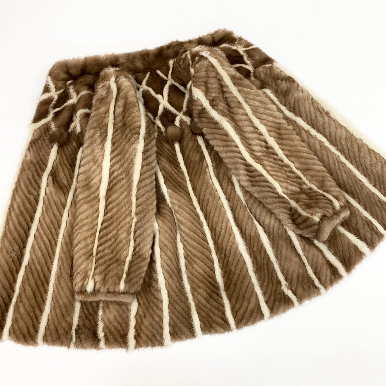 50j24 SAGA MINK サガミンク レアデザイン ミンクコート 毛皮コート パールミンク パステルミンク 11 オフホワイト ライトブラウン ミンクファー レディースu02t