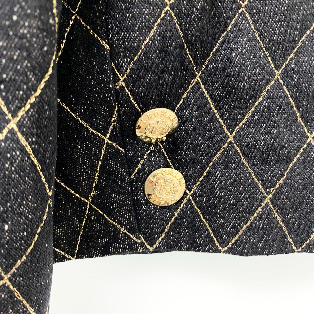 5c2 LEONARD FASHION レオナール テーラードジャケット 中綿ジャケット キルティング ゴールド刺繍 金ボタン レディース 女性服 13AR ブラックu02t
