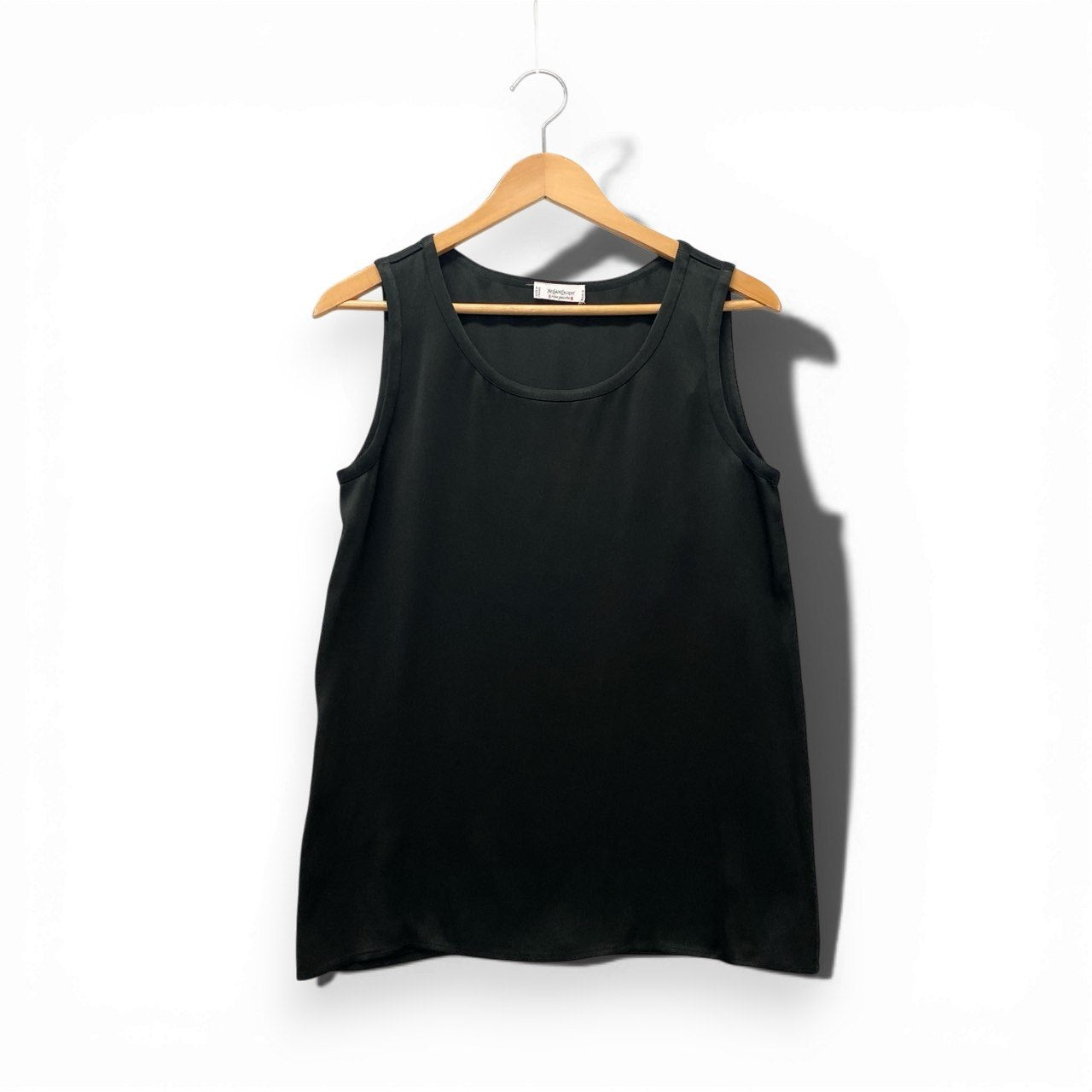 73c13 YvesSaintLaurent イブサンローラン ノースリーブカットソー タンクトップ ラウンドネック フランス製 ブラック レディース 女性用u02t