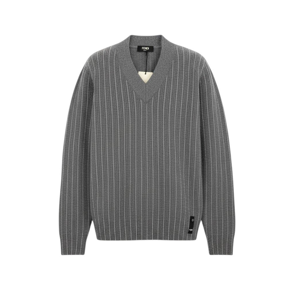 59i15 《極美品》 FENDI フェンディ チェーン装飾 Vネック ニット セーター トップス 46 グレー カシミヤ100 メンズu02t