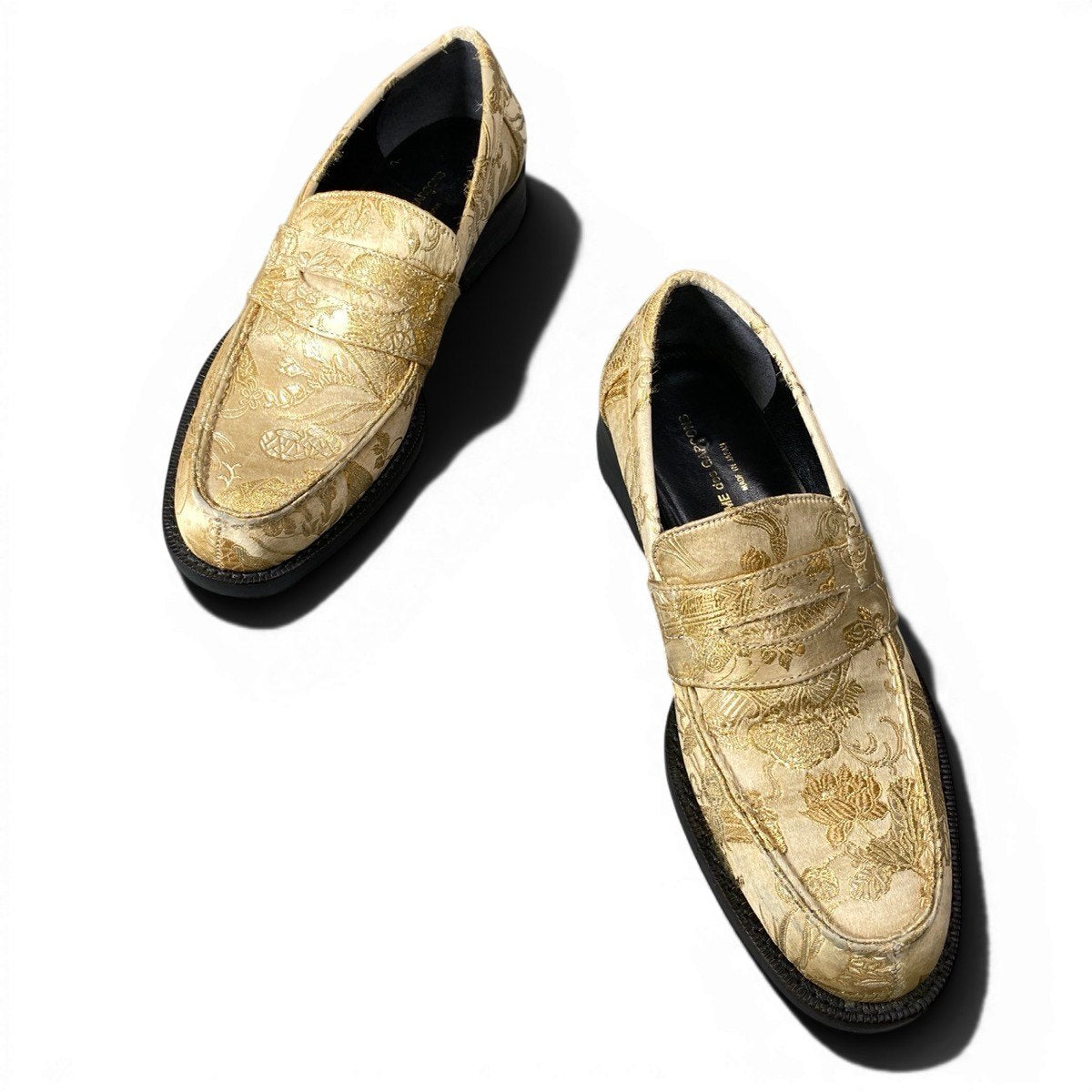 f24 COMME des GARCONS ローファー シューズ 和柄 着物 23 1/2サイズ ゴールド メンズ 男性用o07t