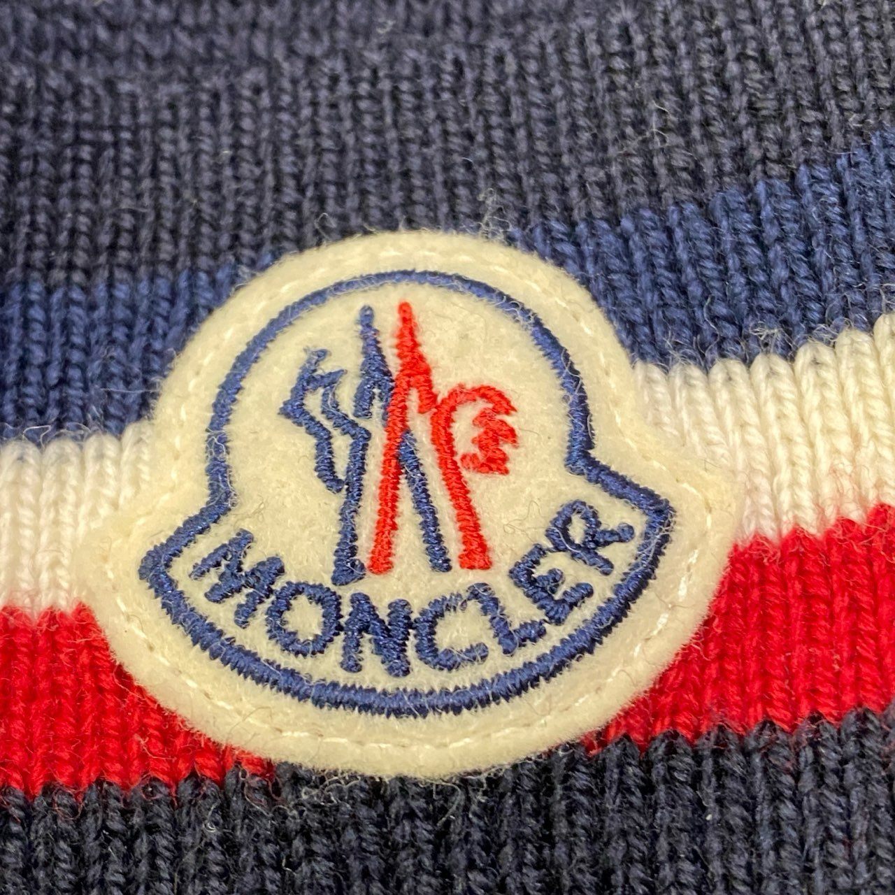 b23 MONCLER モンクレール ニットキャップ ニット帽 トリコロール ロゴパッチ ユニセックス 男女兼用 A9575 ネイビー ヴァージンウール100％