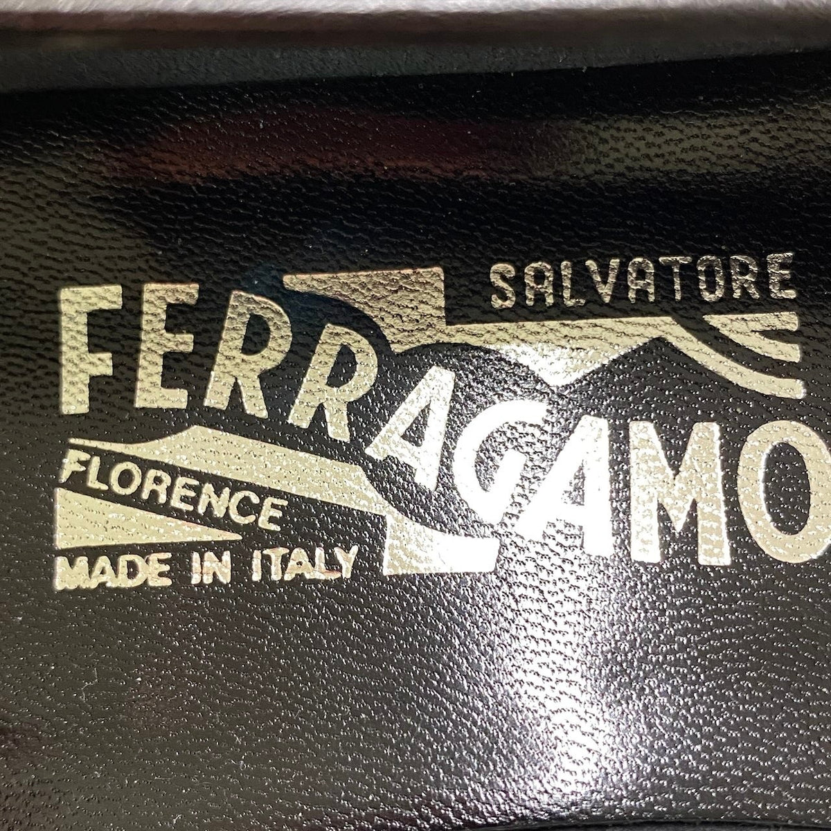 1i16 Salvatore Ferragamo サルヴァトーレフェラガモ フラットシューズ バレエシューズ レザーシューズ 7サイズ ブラック レザー レディース 女性用u02t