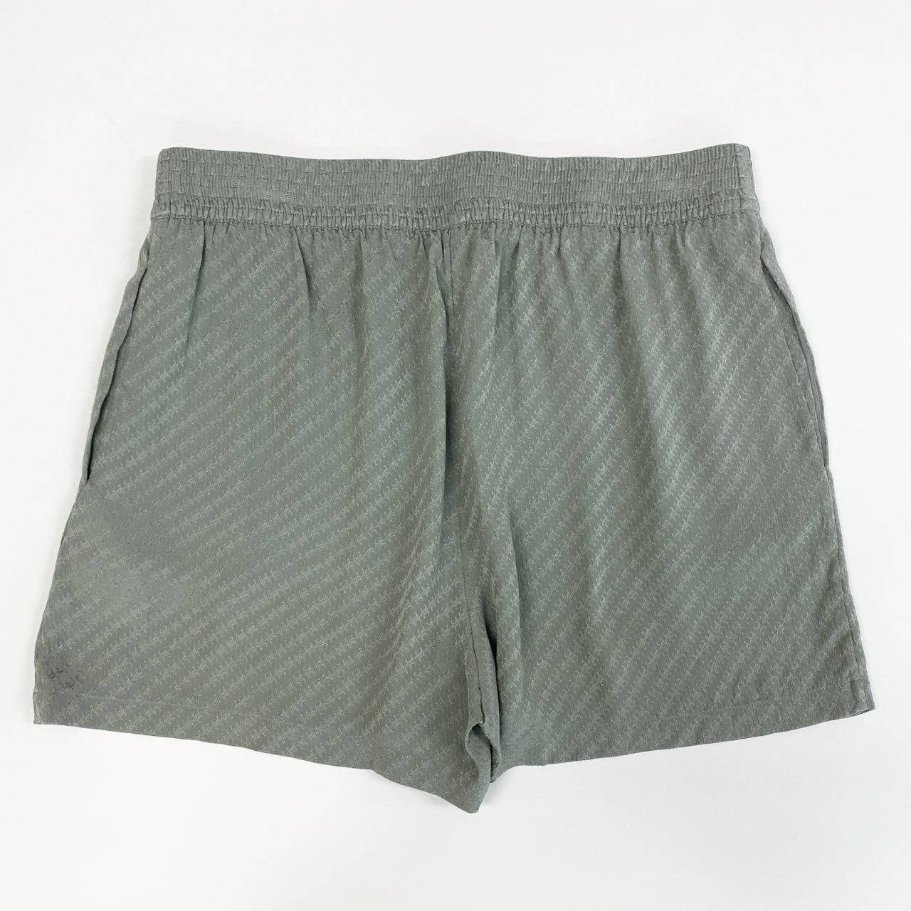 Ii29 《美品》 CELINE セリーヌ トリオンフ 総柄 ショートパンツ ハーフパンツ 2R711130R サイズ36 グレー シルク100 レディースu02t