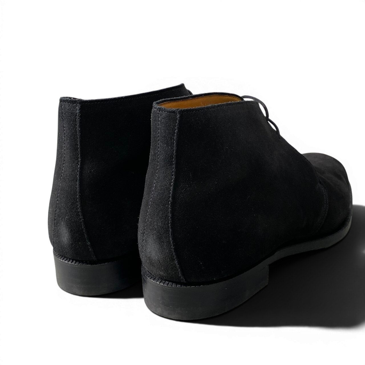 2f10【美品】 CROCKETT & JONES クロケットアンドジョーンズ CHERTSEY チャートシー プレーントゥ チャッカブーツ スウェードレザー シューズ サイズ9 ブラック メンズ 紳士靴u02t