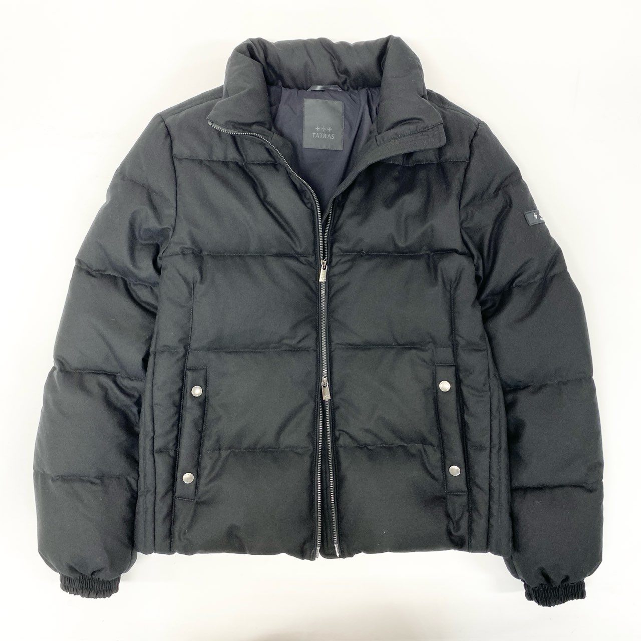 35j22《美品》 TATRAS タトラス ダウンジャケット MTOU24A4967 4 ブラック GOOSE DOWN JACKET 紳士服 アウターt18r