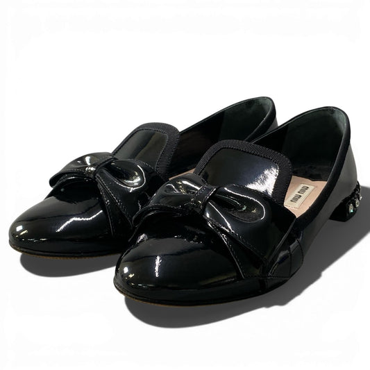 2a23 miu miu ミュウミュウ エナメルレザー リボン フラットシューズ フラットパンプス ビジュー レディース 女性用 サイズ37 ブラックu02t