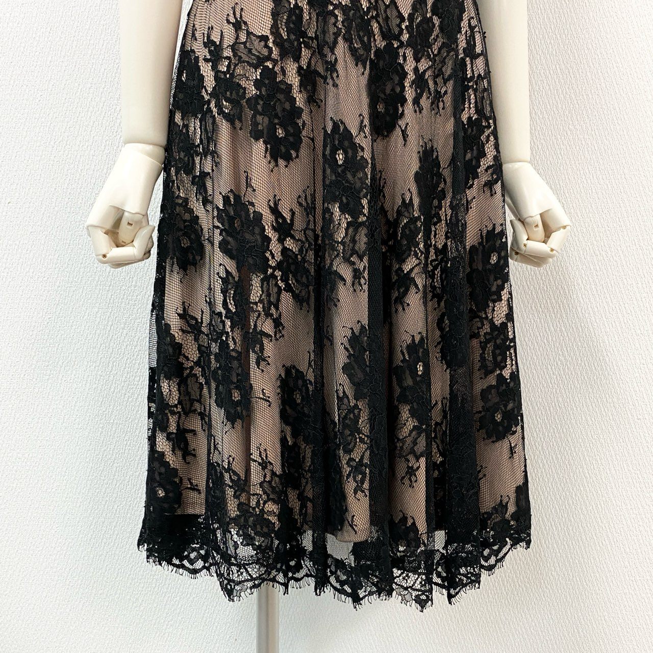 31i8 TADASHI SHOJI タダシショージ フラワーレース ドレスワンピース パーティードレス サイズ2 ブラック ベージュ レディースu02t