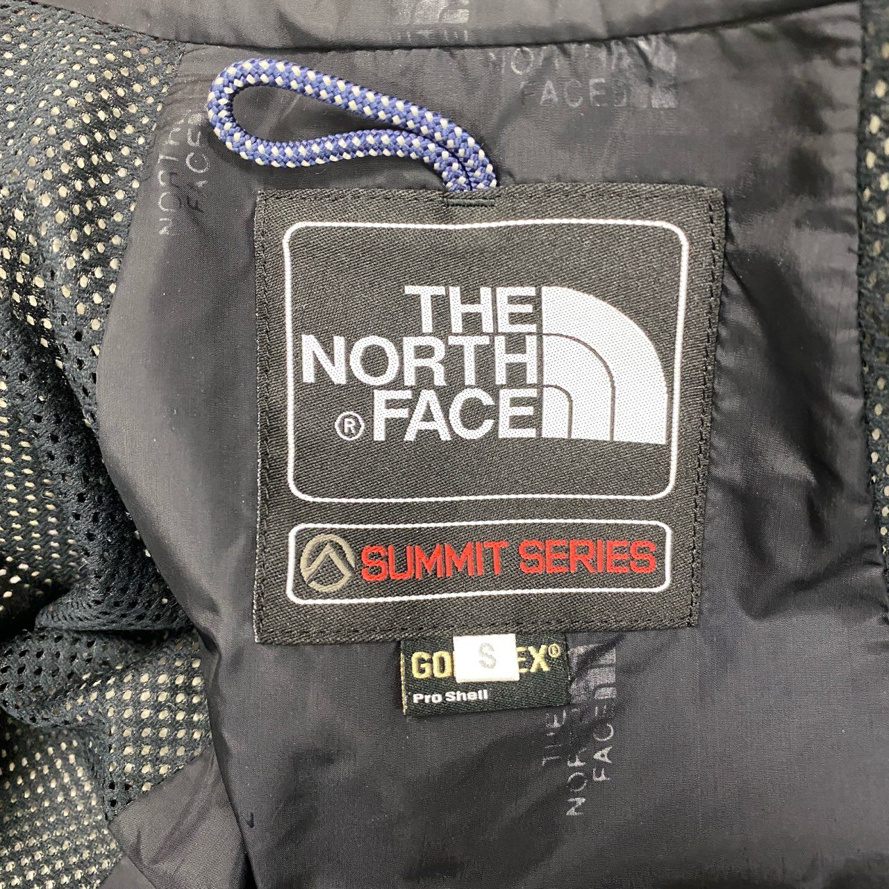 17c16 THE NORTH FACE ザ ノースフェイス NPW15750 ゴアテックス サミットシリーズ ウインドブレーカー マウンテンパーカ サイズSレッド系 レディース 女性用 アウトドアk02i