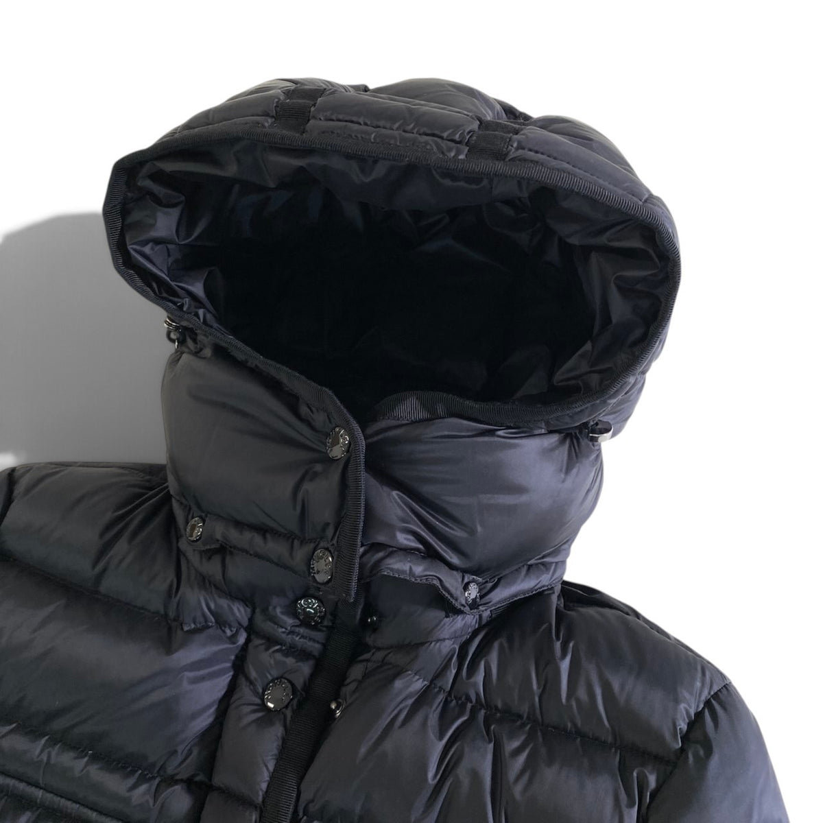34j26 《未使用保管品》 MONCLER モンクレール HERMINE エルミンヌ Aライン ダウンコート Size 2 ブラック フード着脱可t18r