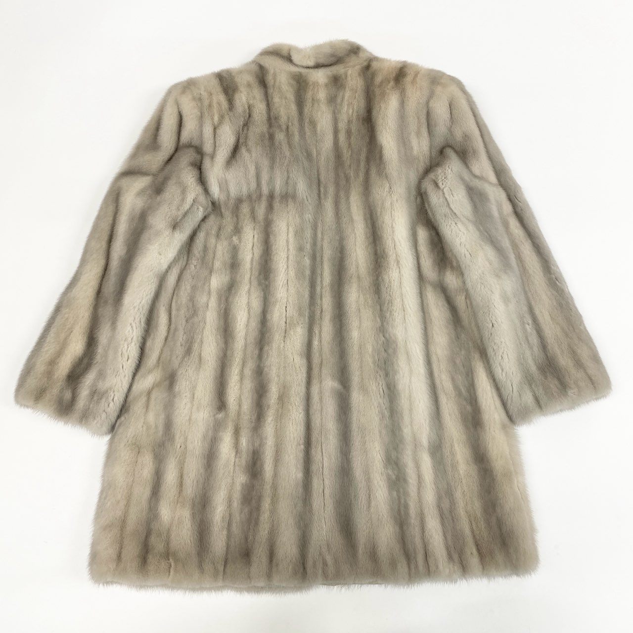 53k10 サファイアミンク セミロングコート ホワイトグレー 本毛皮 MINK FUR COAT リアルファーt18r