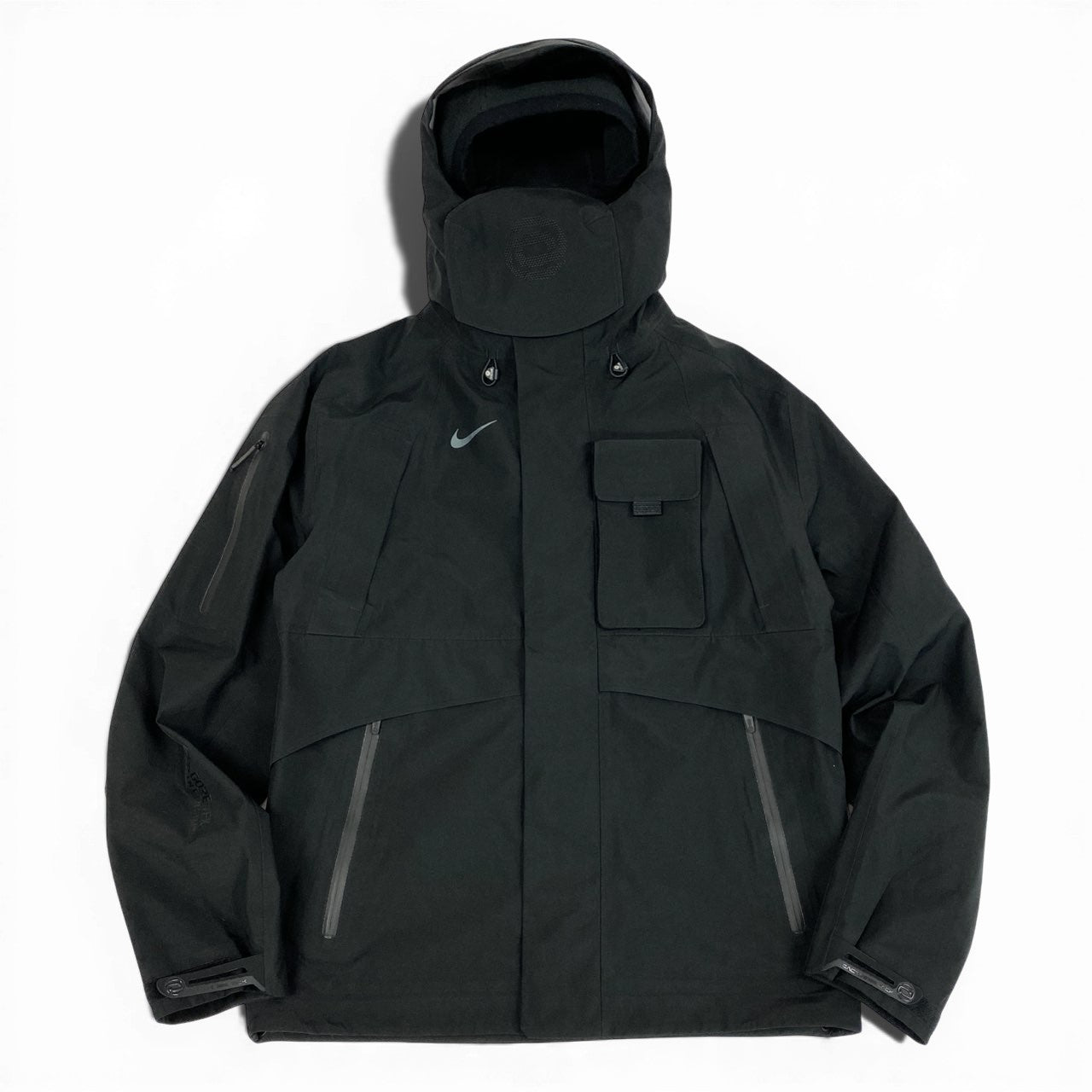 84L19 【美品】Nike×Travis Scott ナイキ トラビススコット ゴアテックス テクニカルジャケット フーディージャケット Sサイズ ブラック メンズo07t