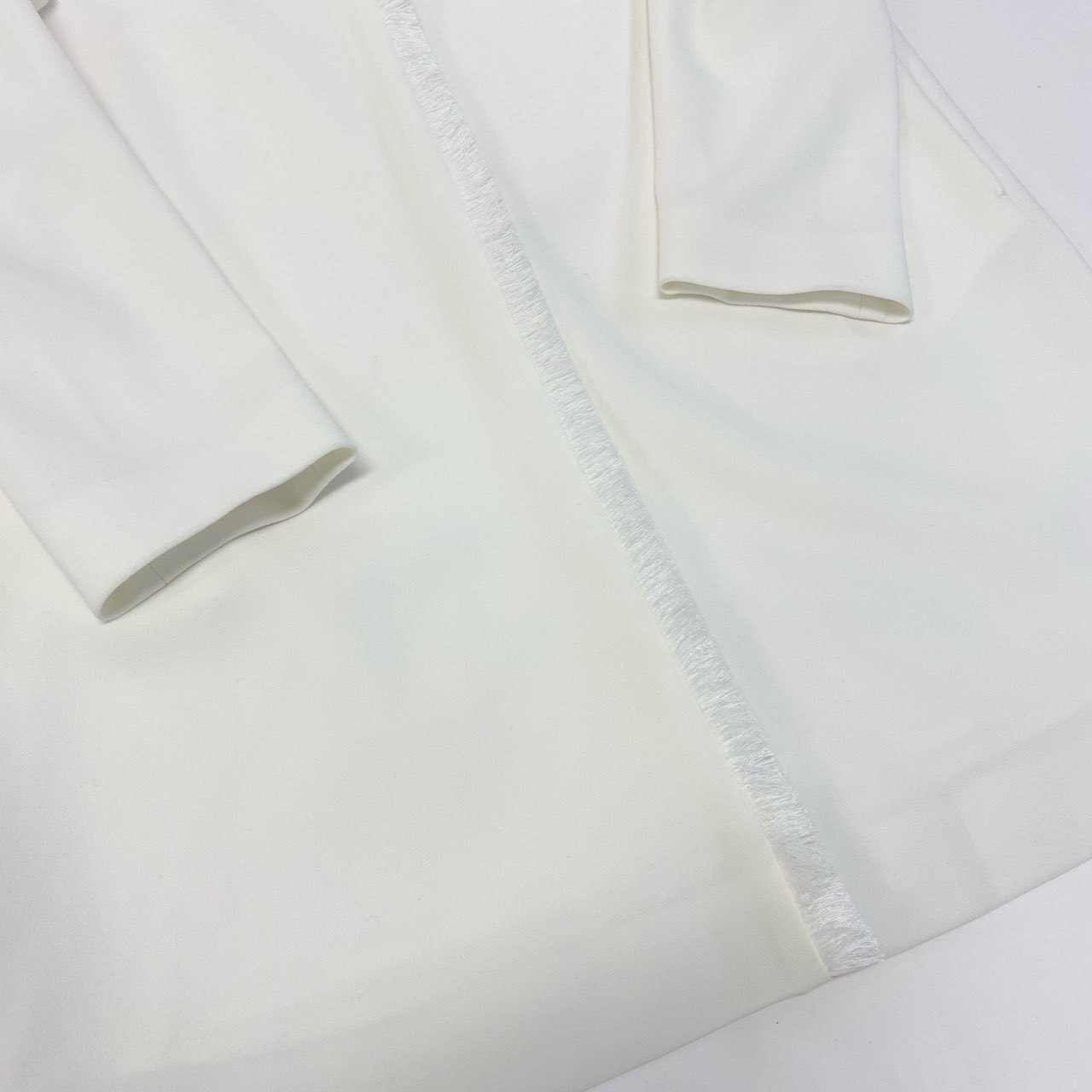 59a21【新品】Max Mara マックスマーラ フリンジデザイン 長袖ワンピース バックジップ サイズ40 ホワイト レディース 女性用 トップスk02i