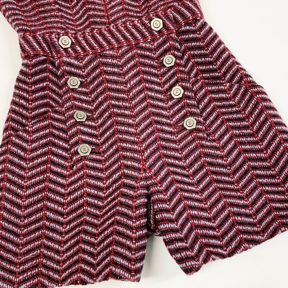 56a14 CHANEL シャネル P59404 2018 ココマークボタン ツイード ショートサロペット オールインワン トップス サイズ36 ボルドー系 レディースta1