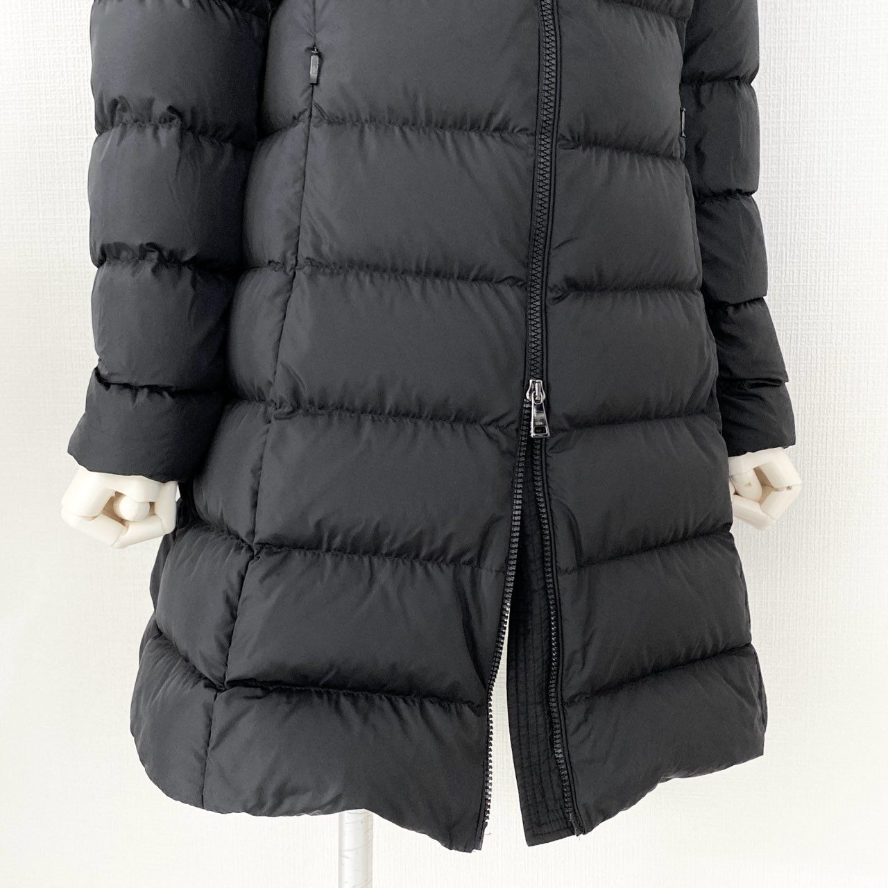 28e26 《美品》 MONCLER モンクレール 2022 GIE GIUBOTTO ダウンコート H20931C00065 1 ブラック レディース アウター