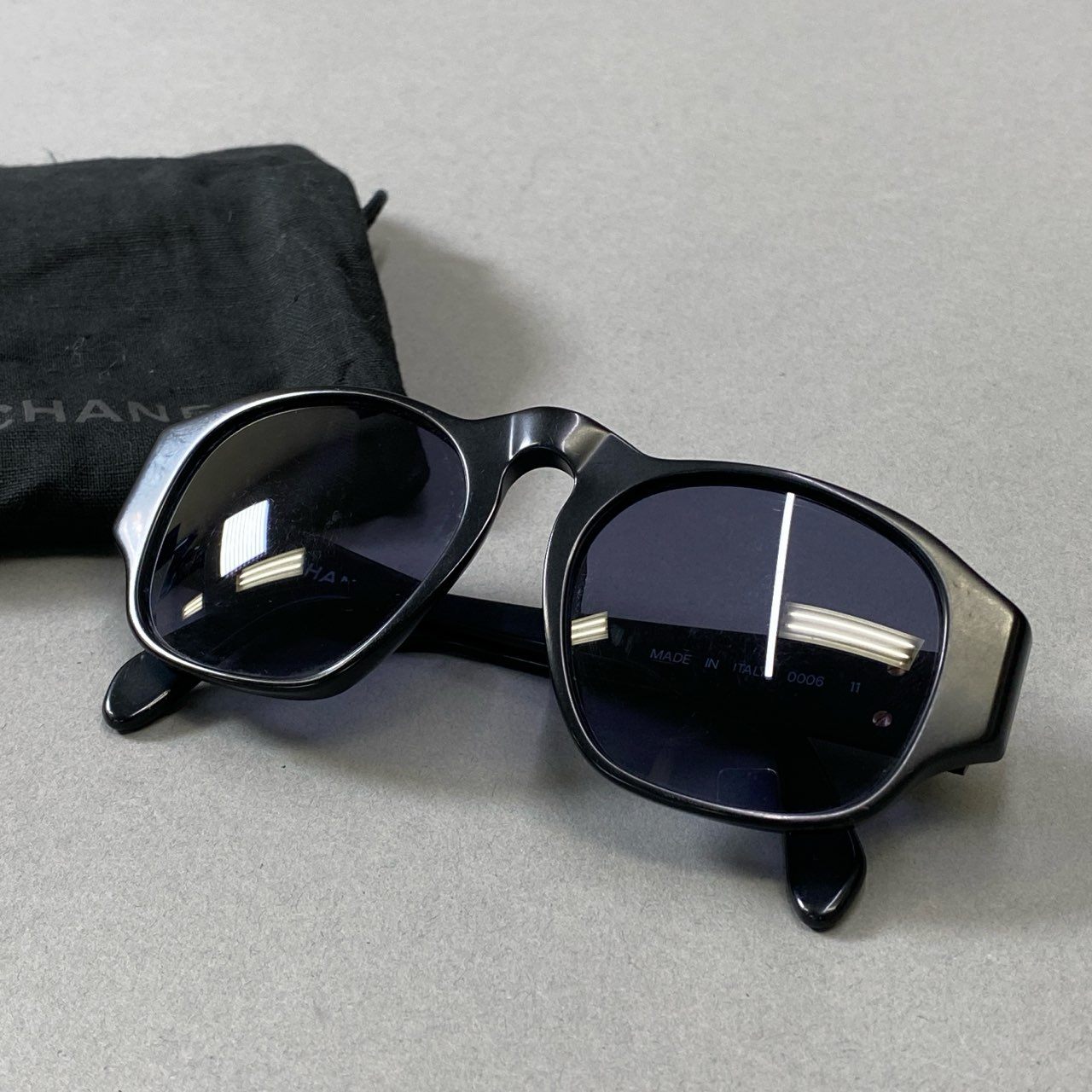 j3 CHANEL シャネル ココマーク サングラス ブラック ゴールド 眼鏡 メガネ アイウェア 保存袋付t18r
