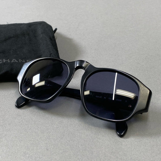 j3 CHANEL シャネル ココマーク サングラス ブラック ゴールド 眼鏡 メガネ アイウェア 保存袋付t18r