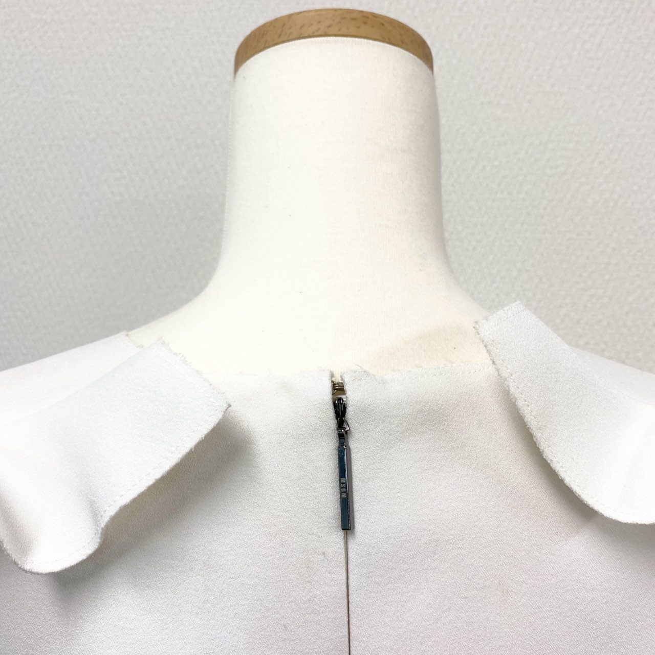 70j15 MSGM エムエスジーエム フリル半袖カットソー ブラウス トップス 2441MDM02 48サイズ ホワイト レディースu02t