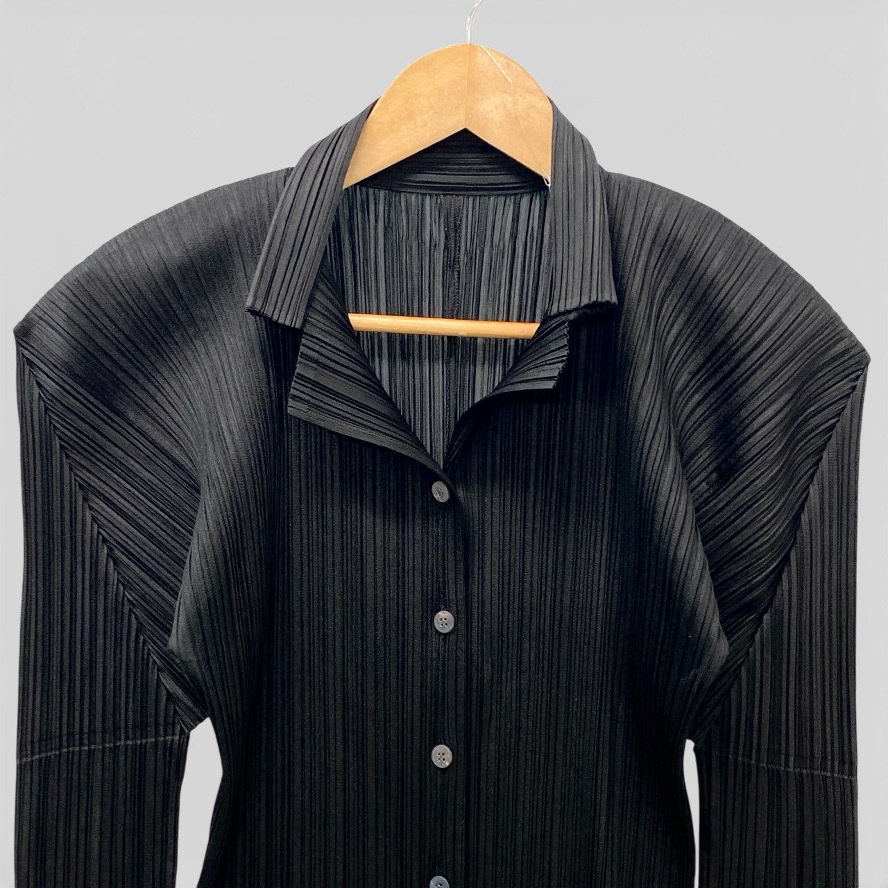 67b13 【美品】PLEATS PLEASE プリーツプリーズ ロングスリーブプリーツシャツ 長袖シャツ トップス 3サイズ ブラック ポリエステル100％ レディース 女性用u02t