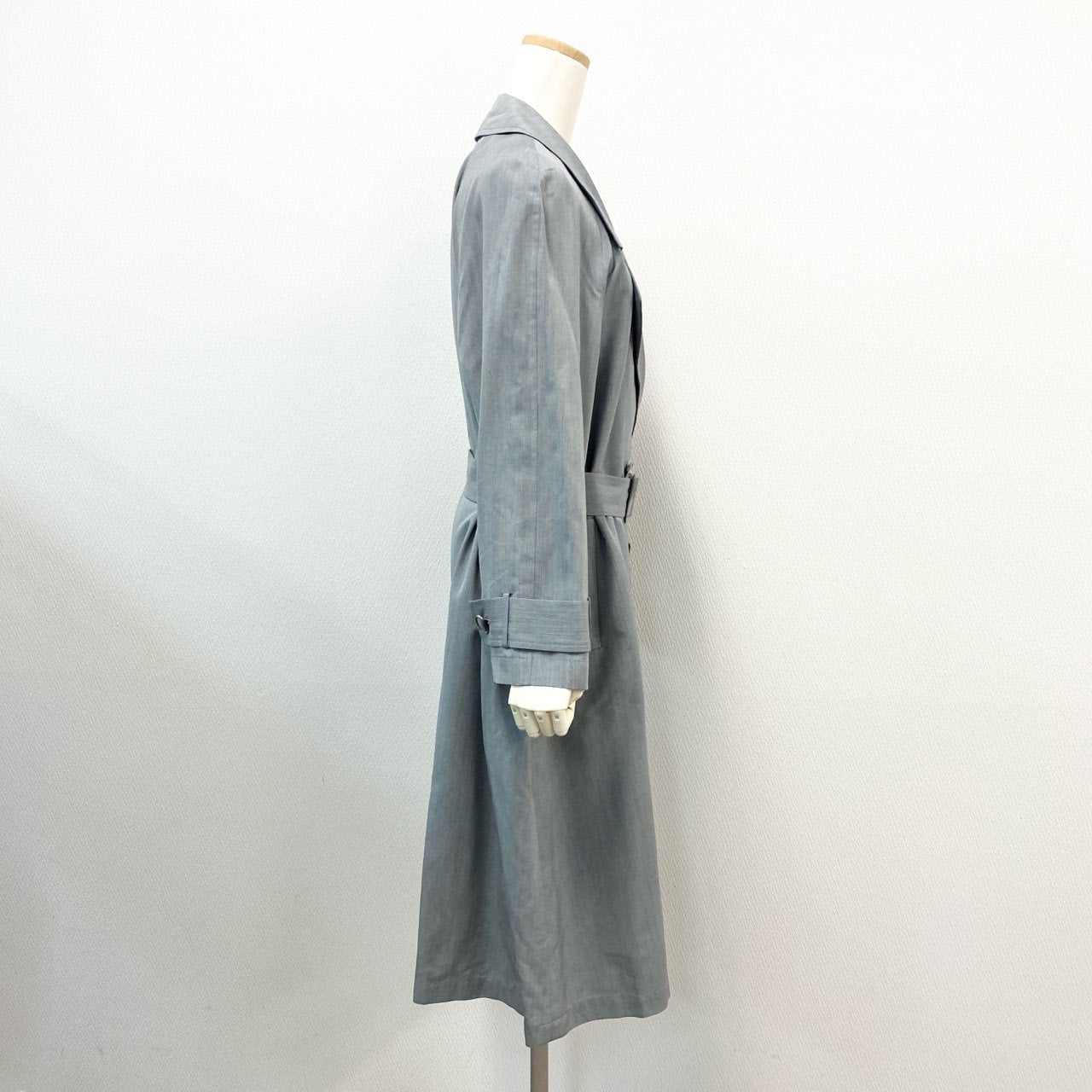 35j22 《美品》 Leilian レリアン ベルテッドコート 薄手スプリングコート 羽織り アウター サイズ9 グレー シルク レディースu02t