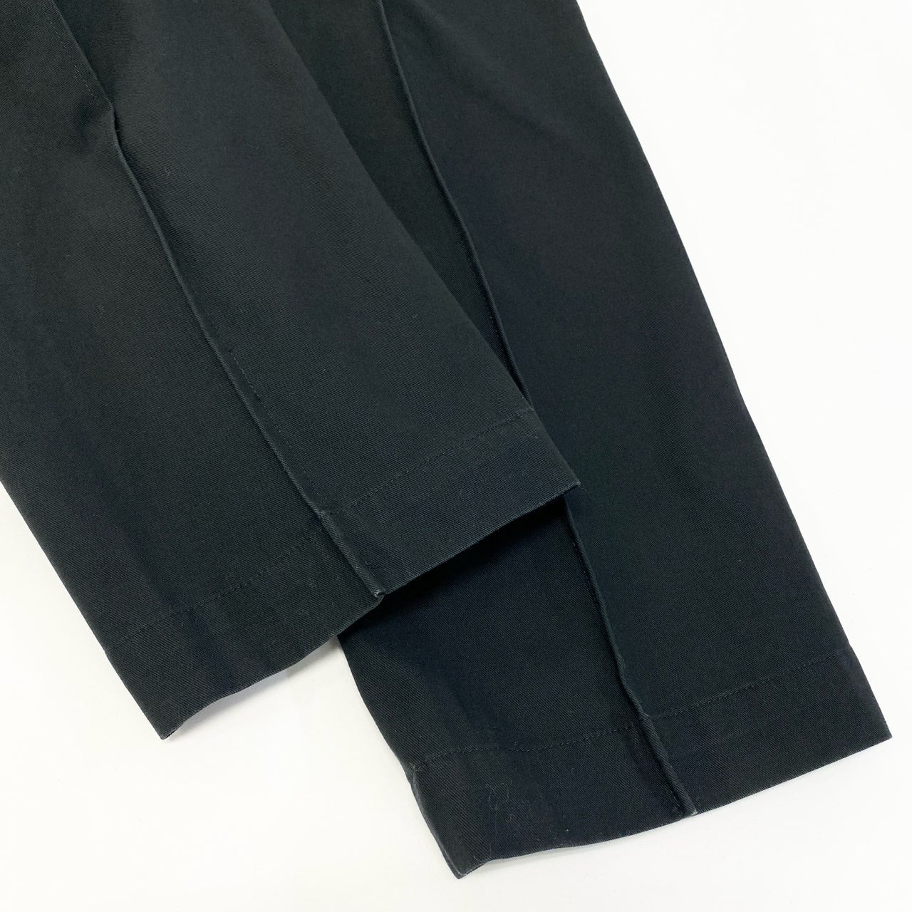 32a29 ISSEY MIYAKE イッセイミヤケ 23SS PEDESTAL PANTS タックイージートラウザーパンツ IM31FF515 1サイズ ブラック コットン100％ レディースo07t