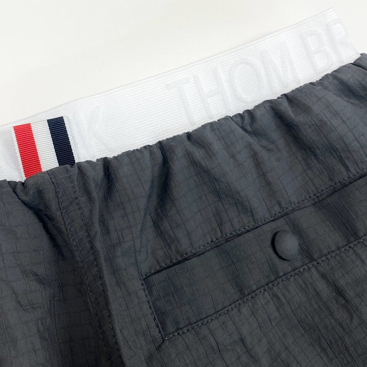 Mc16 【未使用】THOM BROWNE トムブラウン 4-BAR リップストップ ジャージパンツ トラックパンツ  サイズ1グレー メンズ ボトムk02i