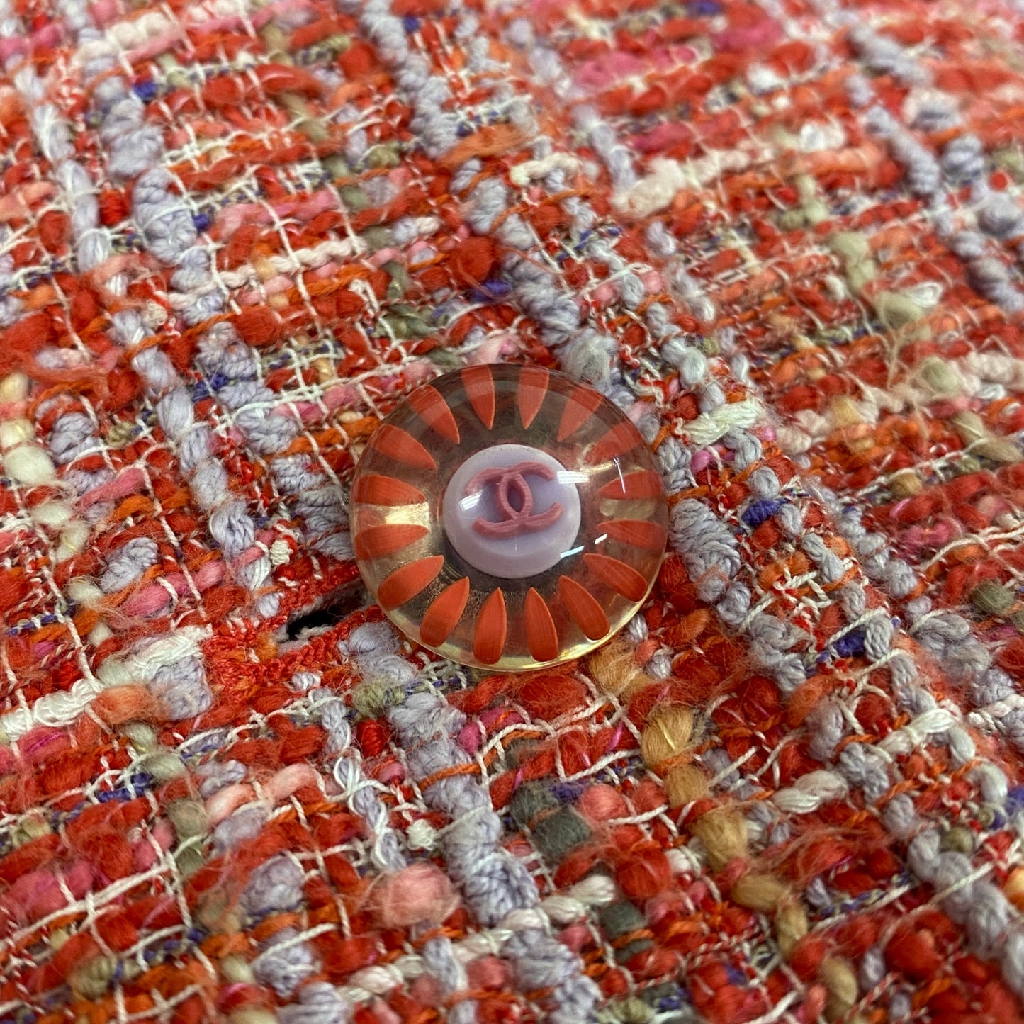 Ca14 CHANEL シャネル 2004年 P22966 ココマーククリアボタン 短丈 ショートツイードジャケット サイズ34 レッド系 ミックスツイード レディース 女性用ta1