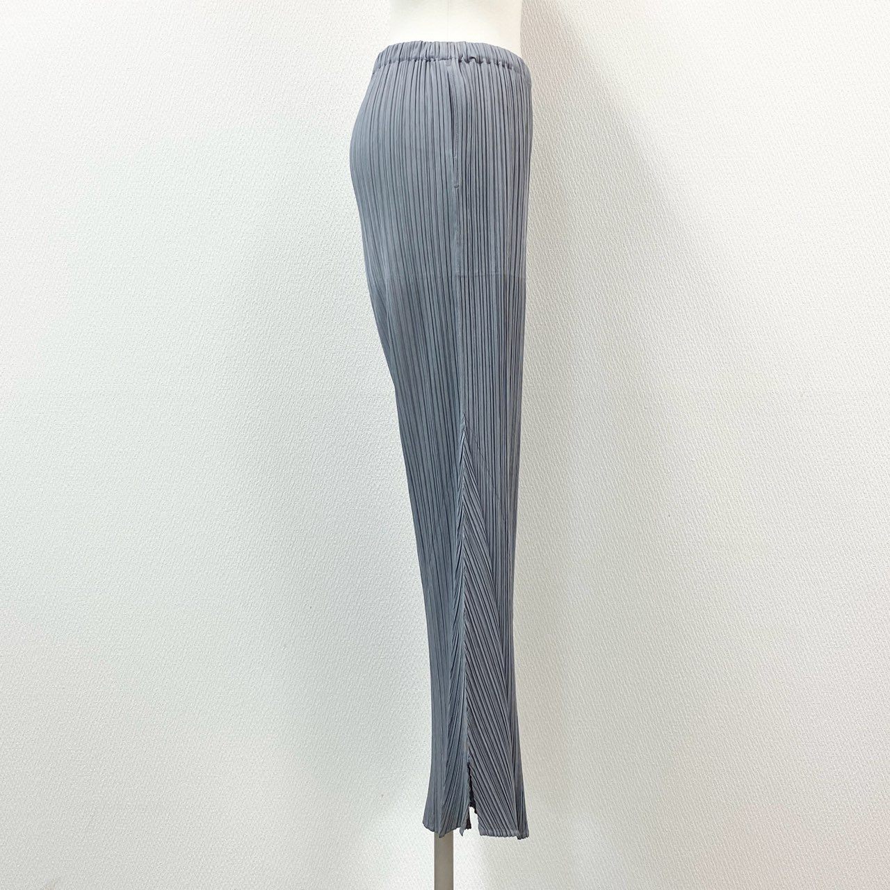 59e9 PLEATS PLEASE プリーツプリーズ イッセイミヤケ スリット入り 変形パターン プリーツパンツ ボトム PP71-JF412 サイズ4 ライトグレー レディース 女性用
