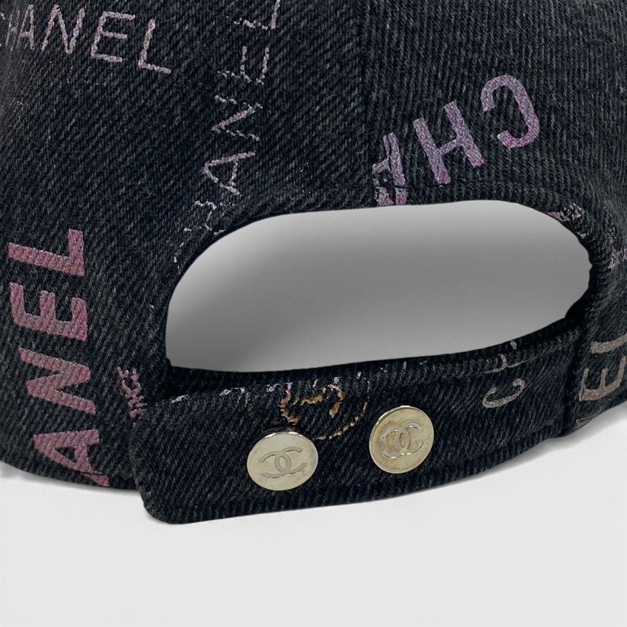 a15 CHANEL シャネル 2022年 ブラックデニム キャップ 帽子 ブラック レディース 女性用 帽子